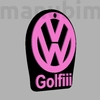 Kép 2/2 - Egyedi autós kulcstartó "Golfiii" - (40x49x4 mm) - PLA, műanyag - fekete/rózsaszín