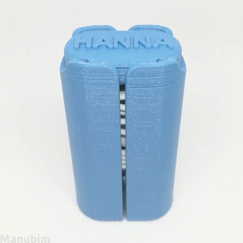 Egyedi fülhallgató tartó, névvel