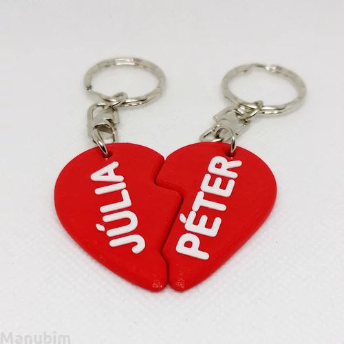 Szíves kulcstartó névvel